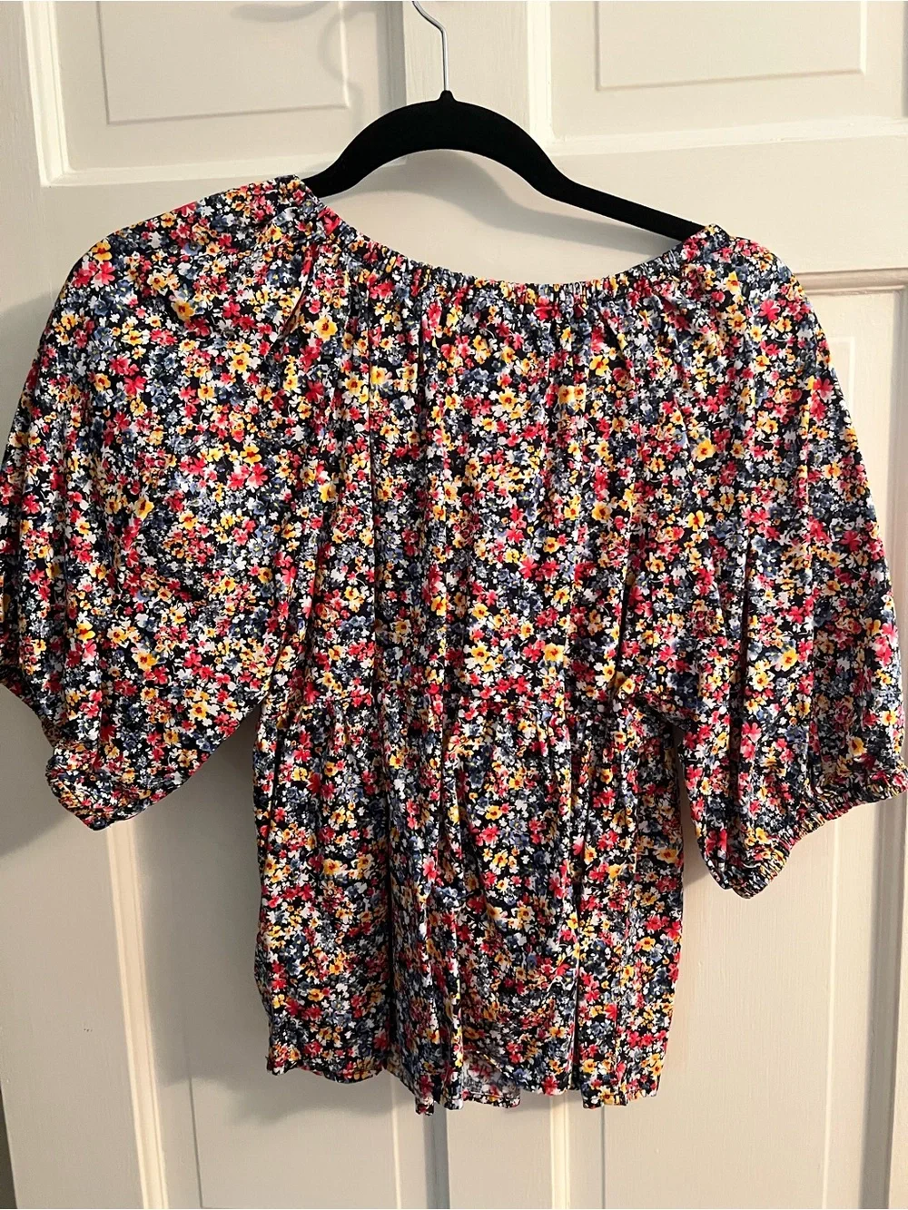 Old Navy Floral Off-Shoulder Blouse in Multi-Color